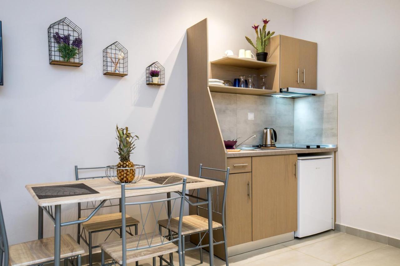 Iria'S Luxury Apartments ลิเมนาเรีย ภายนอก รูปภาพ