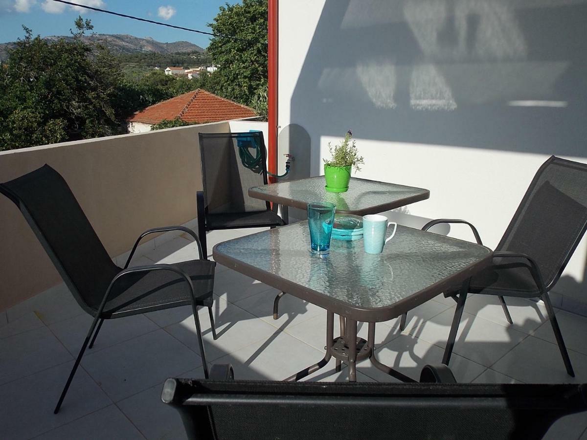 Iria'S Luxury Apartments ลิเมนาเรีย ภายนอก รูปภาพ